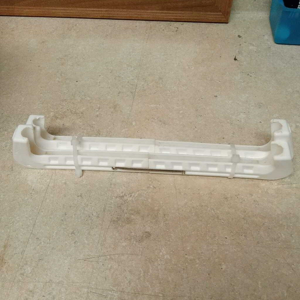 Unbranded Adjustable Hard Plastic Skate Guards White Preowned