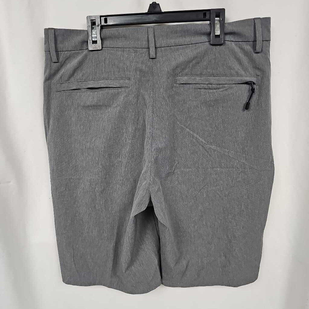 Old Nay Chino Golf Shorts - Size 32