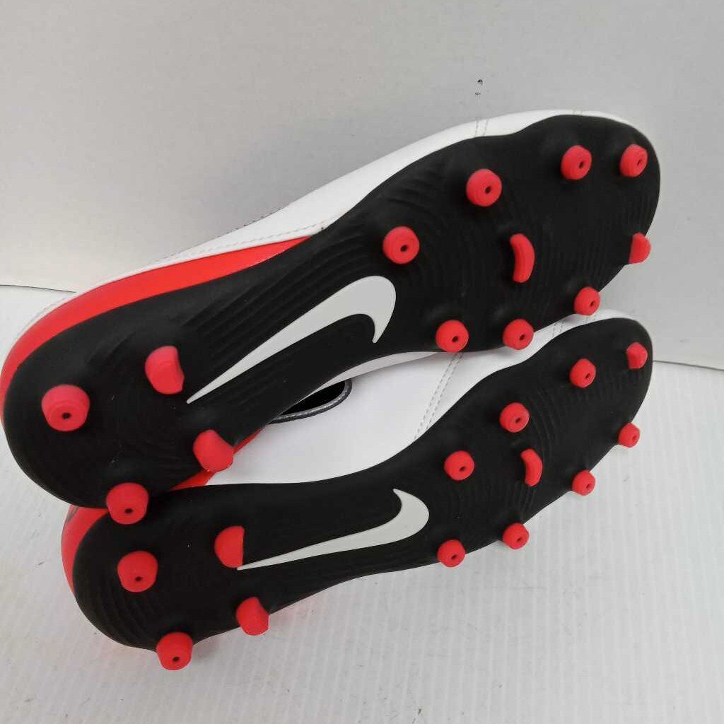 Nike Tiempo Soccer Cleats White/Red/Black Size 10 Preowned