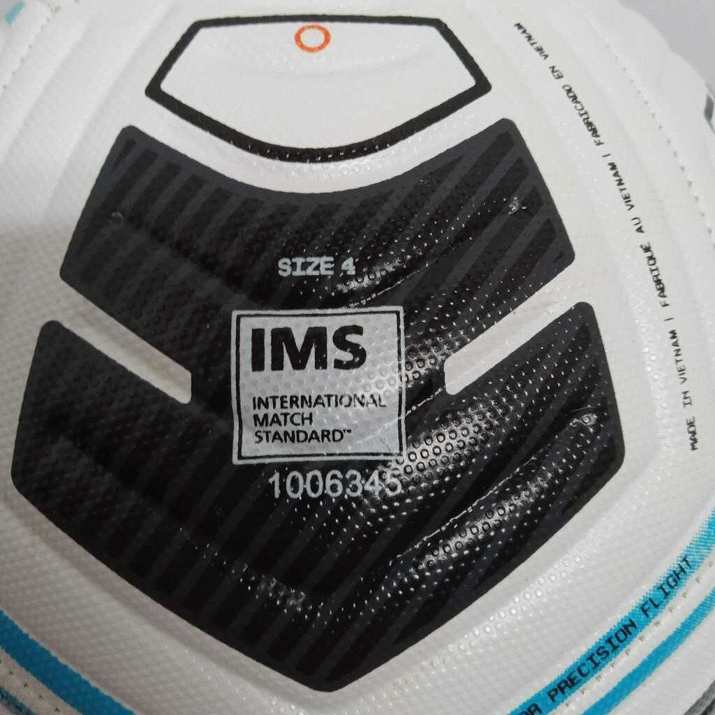 Nike Aerowsculpt Soccer Ball White/Black/Blue Size 4 Preowned
