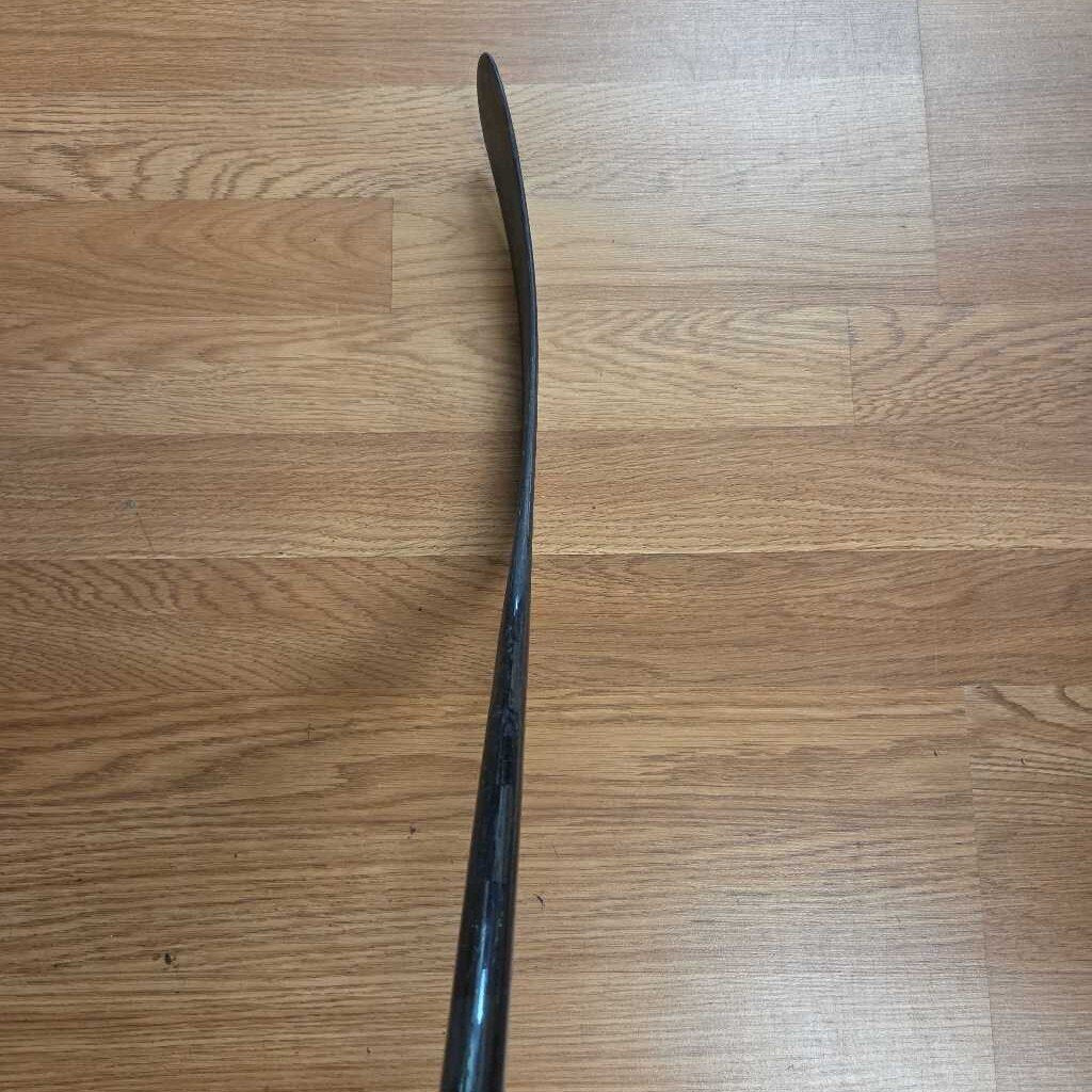 Bauer Vapor Hyperlite P92 40 Flex Right Shot Hockey Stick Preowned