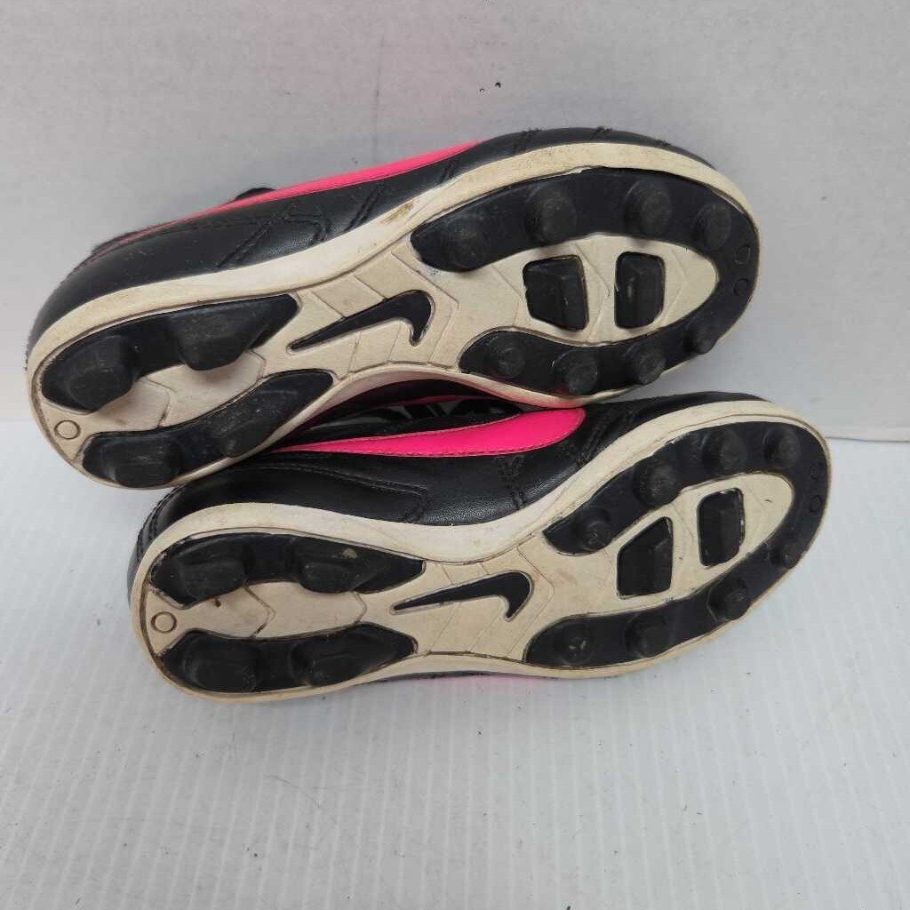 Nike Soccer Cleats Black/Pink Size Youth 12 Preowned
