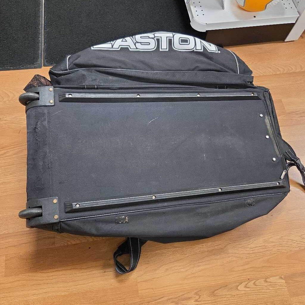 Easton Stealth Wheeled Goalie Bag Black Size 40" Preowned