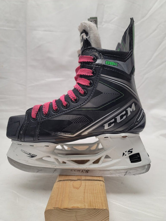 CCM Ribcore 88K Hockey Skate Size: 3