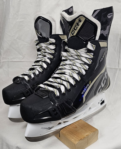 CCM Tacks AS 570 Hockey Skates, Size: 8.5