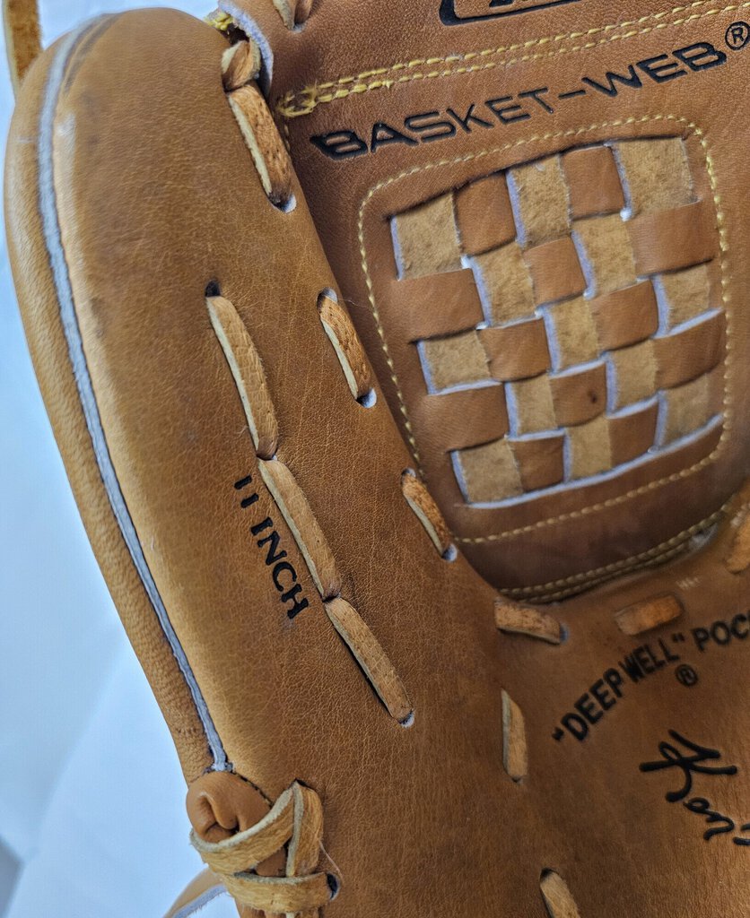 Rawlings RBG90 Ken Griffey Jr Baseball Glove, Right Hand Throw, Size: 11in