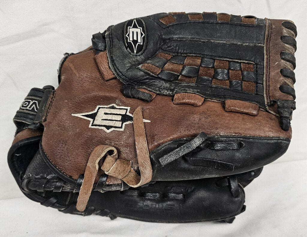 Easton Game Ready Baseball Glove, Right Hand Throw, Size: 11.5in.