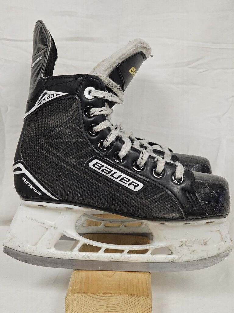 Bauer Supreme S140 Hockey Skates