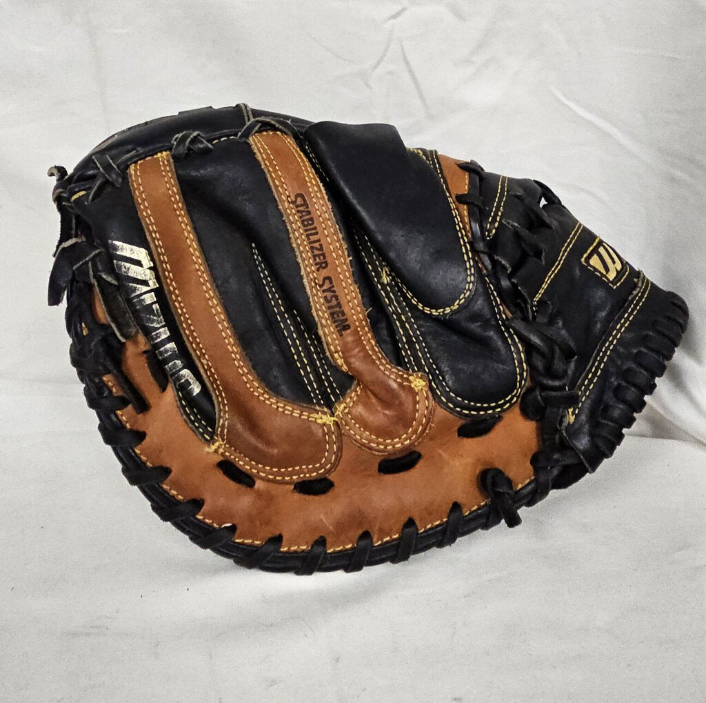 Mizuno Franchise Pro Model Catchers Mitt, LHT, Size: 33.5in.