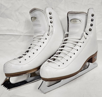 Riedell 255 Figure Skates with Aspire blades, Size: 5