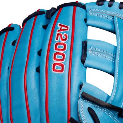 WILSON Fall 2024 A2000® 1750 12.5” Outfield Baseball Glove