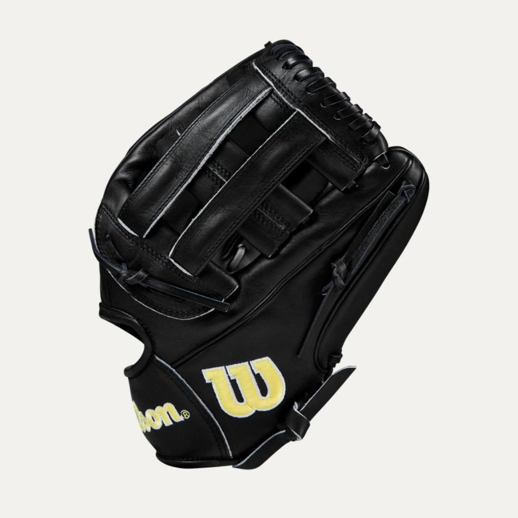 WILSON 2024 Baseball Classics Series A2000 DW5 12” Infield Baseball Glove