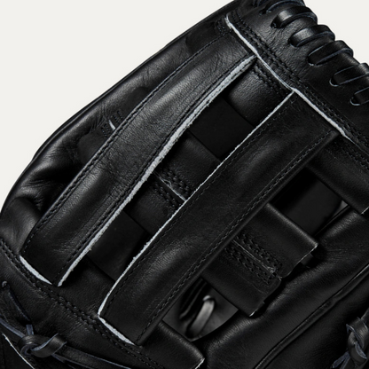 WILSON 2024 Baseball Classics Series A2000 DW5 12” Infield Baseball Glove