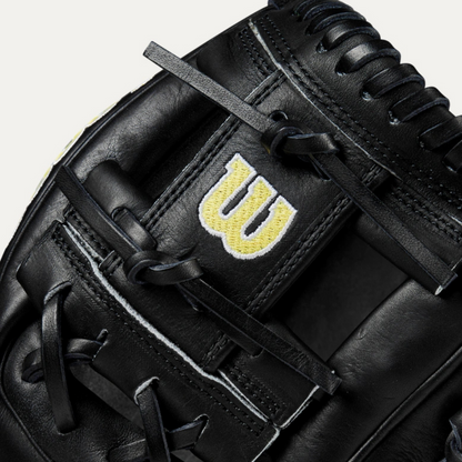 2024 Baseball Classics Series A2000 1786 11.5” Infield Baseball Glove