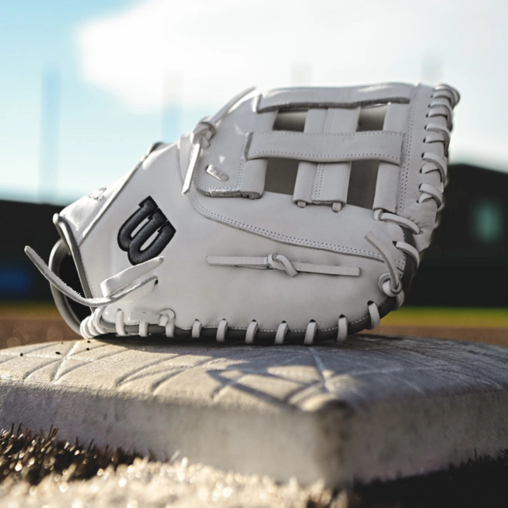 Wilson® 2024-2025 A1000® 1620 12.5” Fastpitch Softball First Base Mitt