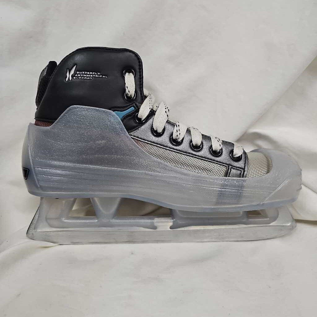 Nike Bauer Vapor XIX Junior Goalie Skates, Size 4.5