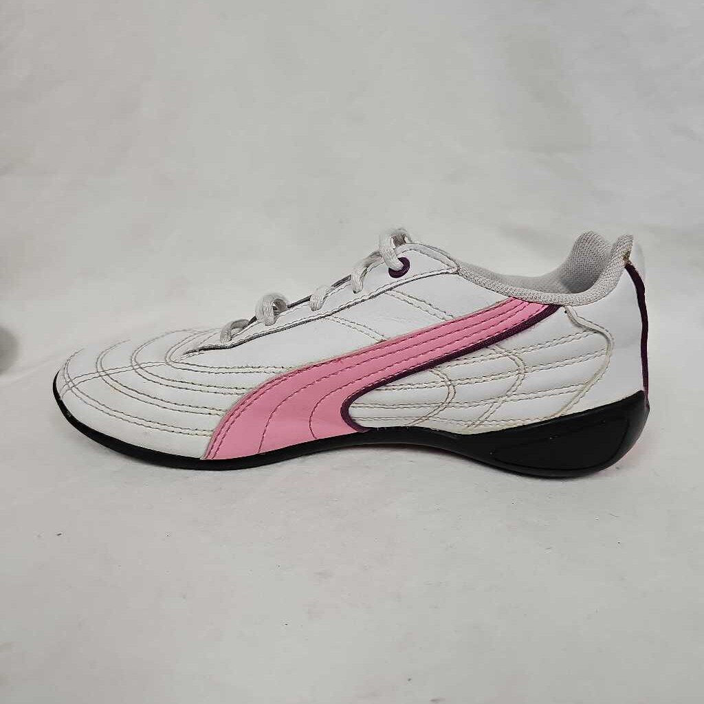 Puma Indoor Soccer Shoes, Size 2