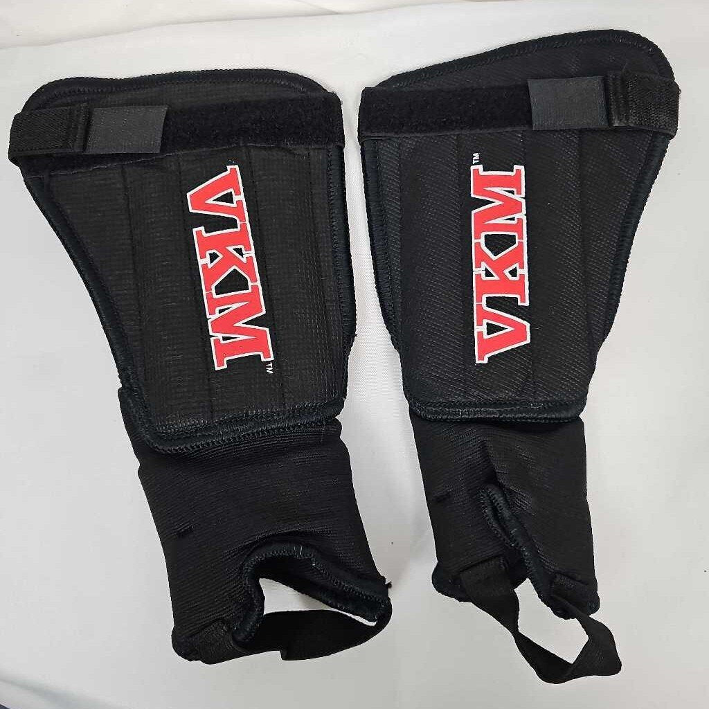 VKM SG96 Deluxe Soccer Shin Guards, Size Junior