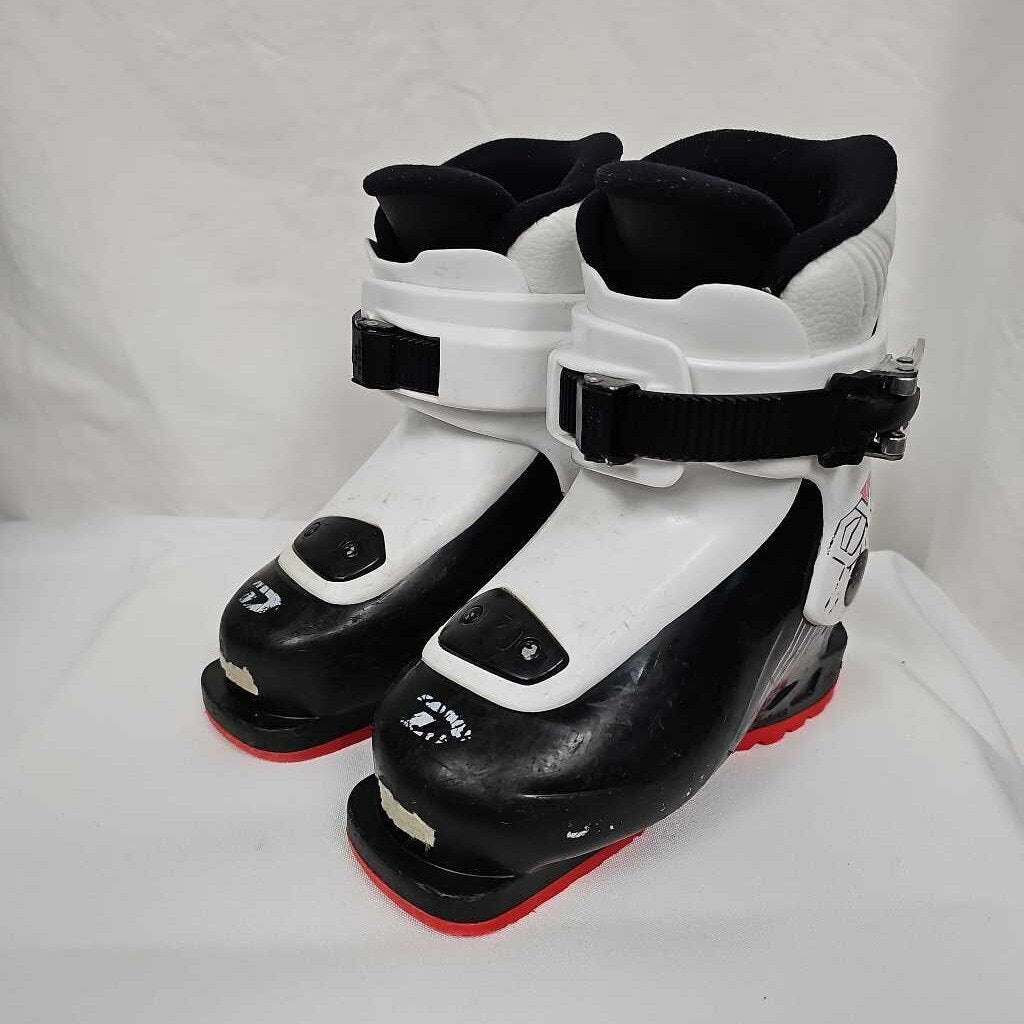 Dalbello CX1 Youth Ski Boots, Mondopoint 17.5