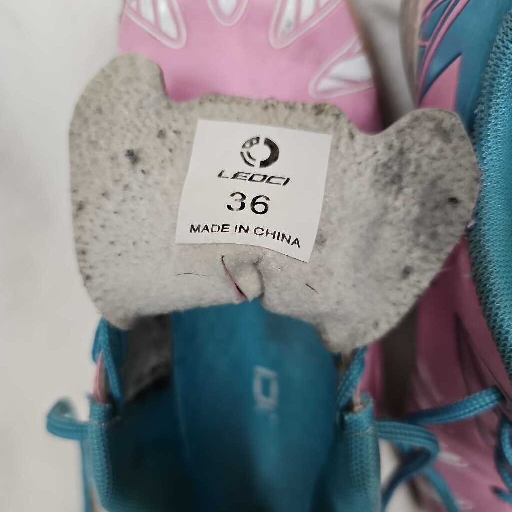 Leoci Turf Cleat