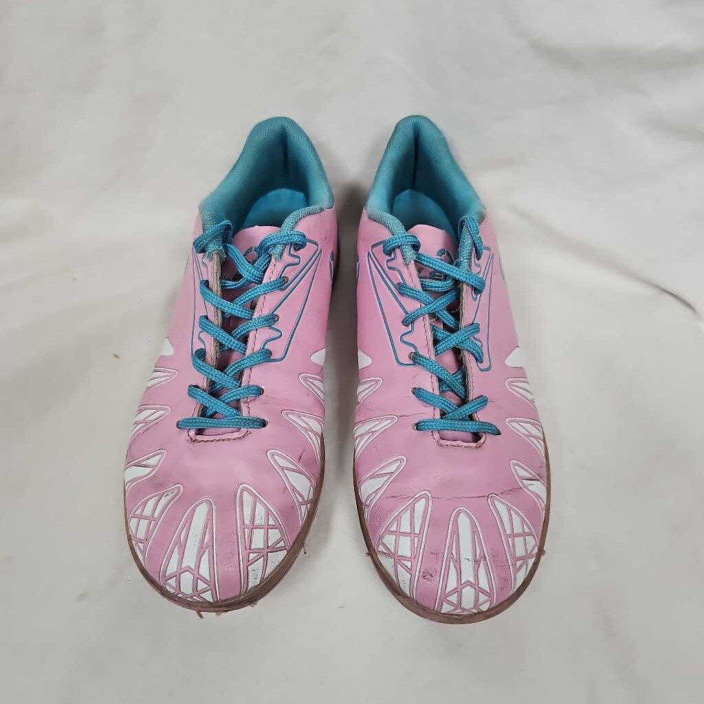 Leoci Turf Cleat