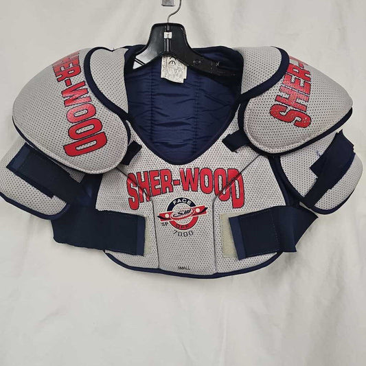 Sher-Wood 7000 Face Off Senior Hockey Shoulder Pads, Size: Sr. Small