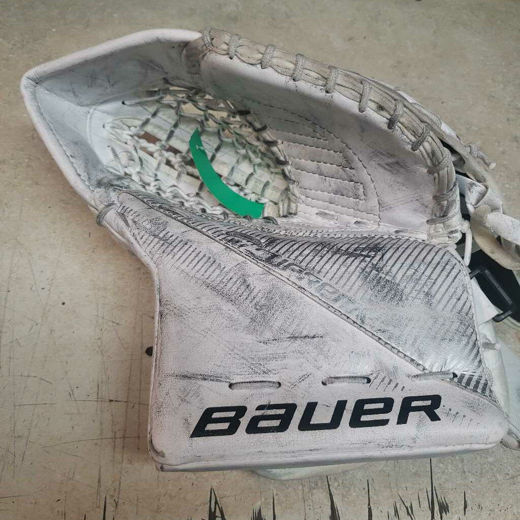 Bauer Supreme S27