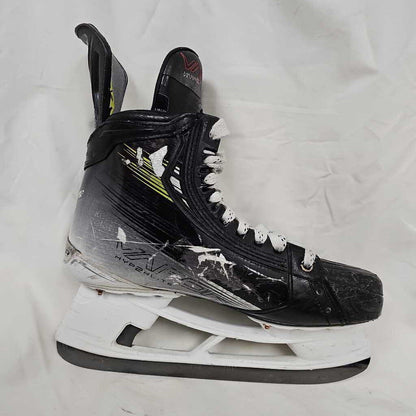 Bauer Vapor Hyperlite 2 Senior Hockey Skates, Size 9.5 Fit 1