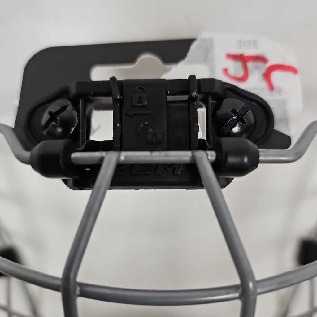 CCM FM70 Adjustable Cage, Jr