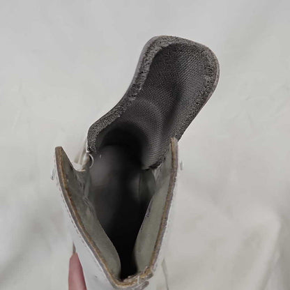 Riedell 320 Figure Skates, Size 4 B