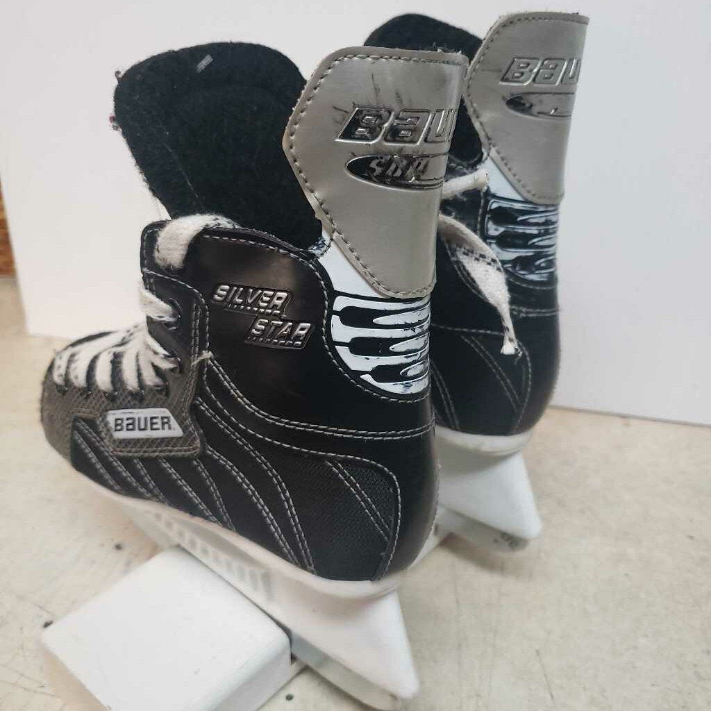 Bauer Supreme Silver Star Junior Hockey Skates, Size 1 R