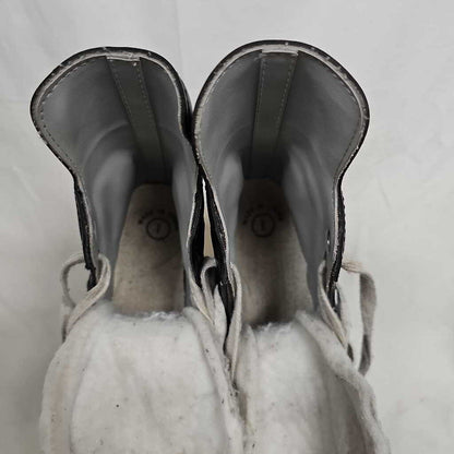 CCM Champion 90 Junior Hockey Skates, Size 1