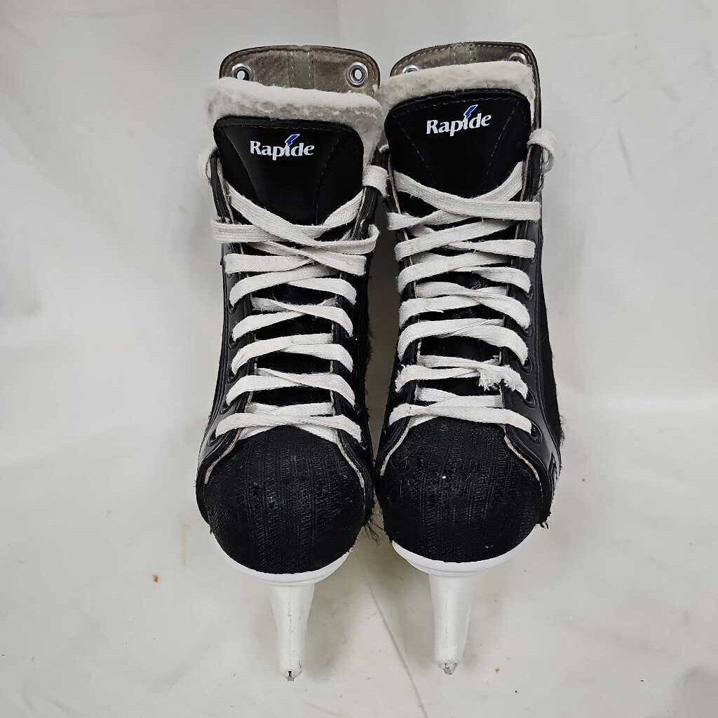 CCM Rapide 101 Junior Hockey Skates, Size 1
