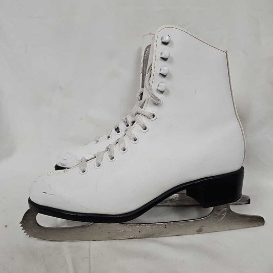 CCM Champion Deluxe Women's Figure Skates, Size 6