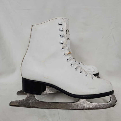 CCM Champion Deluxe Women's Figure Skates, Size 6