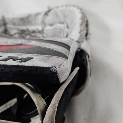 CCM P2.5 Junior Goalie Catch Glove, Regular Hand