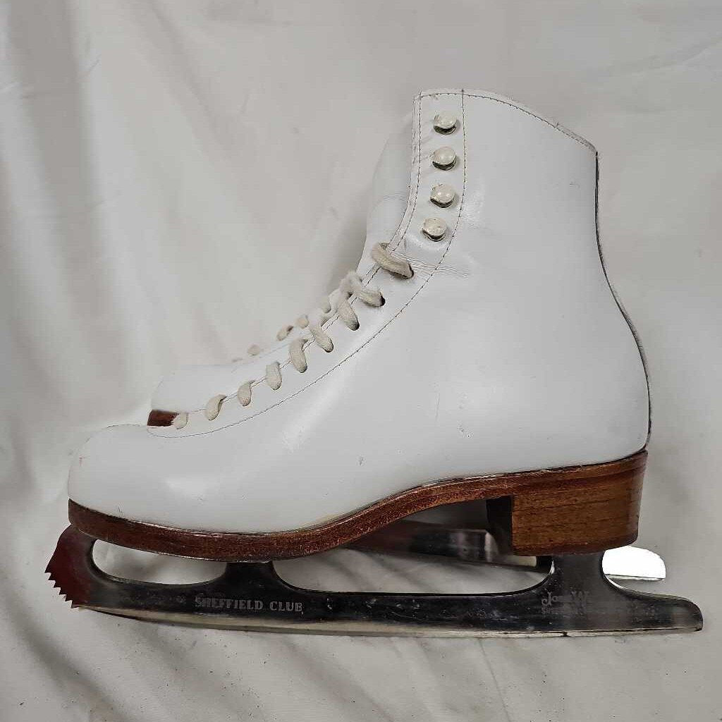 Riedell Ladie's Figure Skate, Size 5.5 A