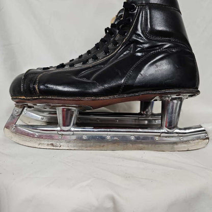 Hyde Red Line Custom Hockey Skates, Size 9