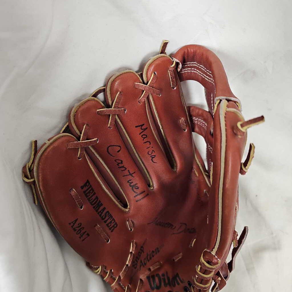 Wilson Fieldmaster A2647 Left Hand Throw Baseball Glove, 11.5"