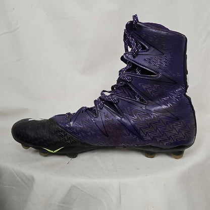 Under Armour Highlight Men's Tall Football Cleats, Size 14