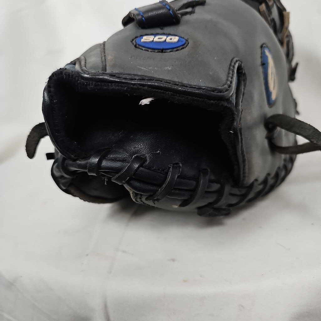 Wilson A650 SOG Baseball Catcher's Mitt, 32"