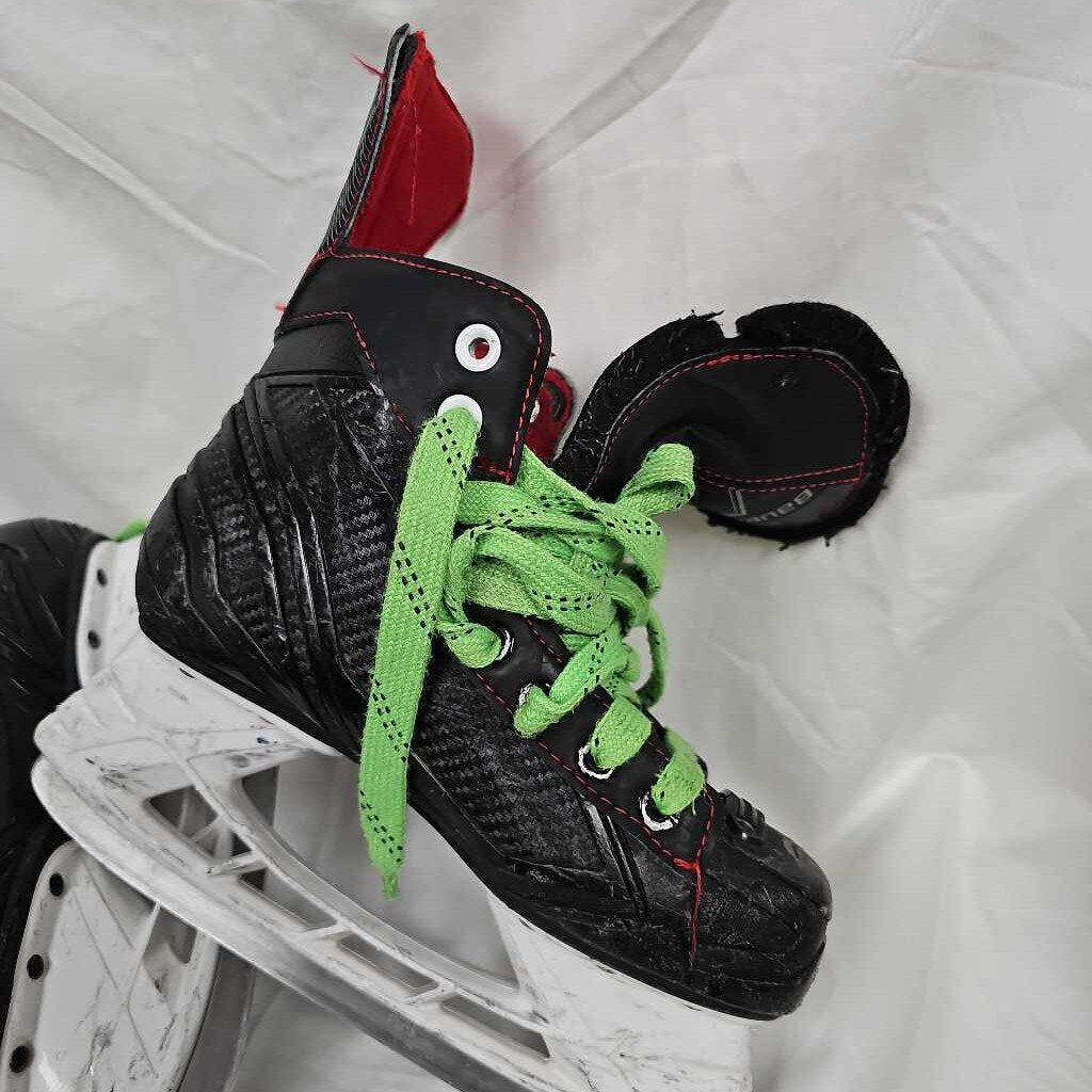 Bauer NS Junior Hockey Skates, Size 2