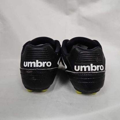 Umbro Classic Youth Soccer Cleats, Size Y11