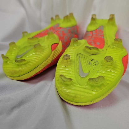 Nike Phantom GT Soccer Cleats, Size 5.5