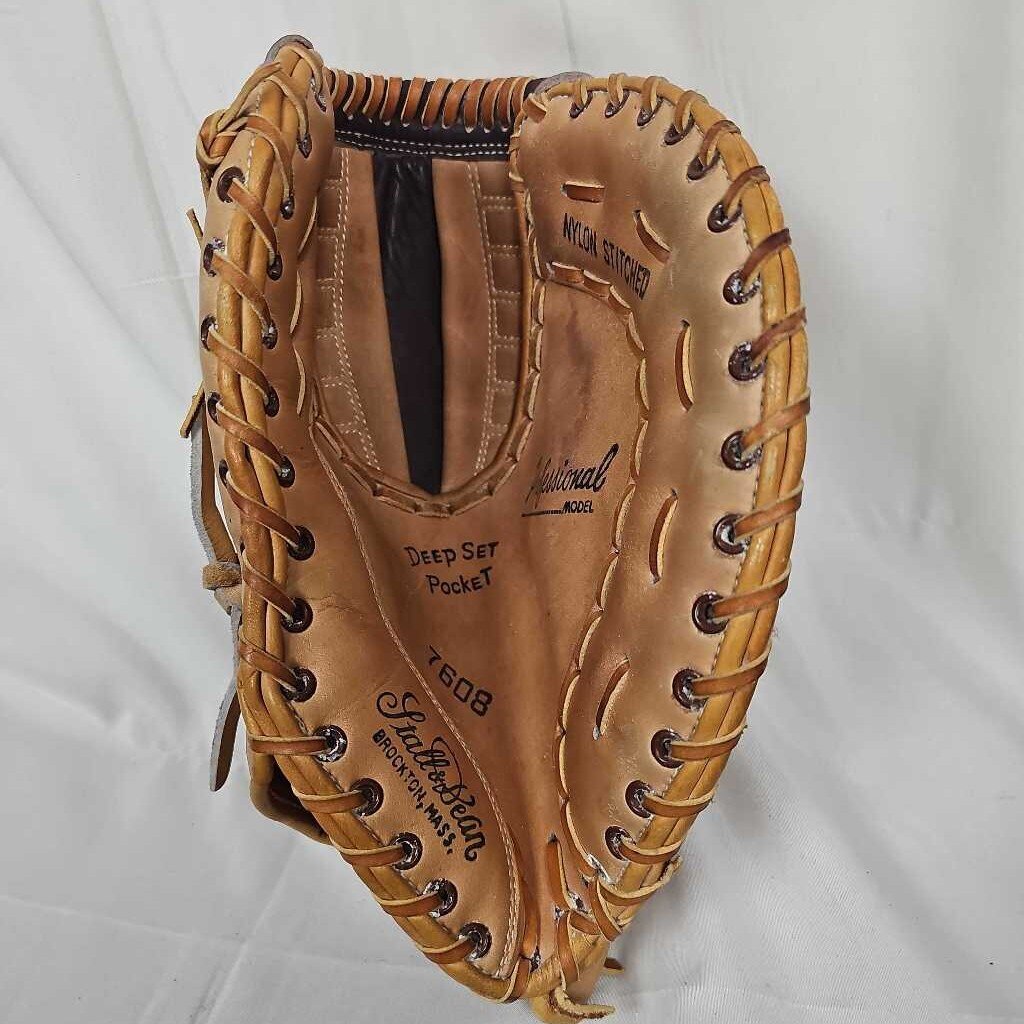 Stall & Dean Pro Model 1st Base Glove- RHT, 12"