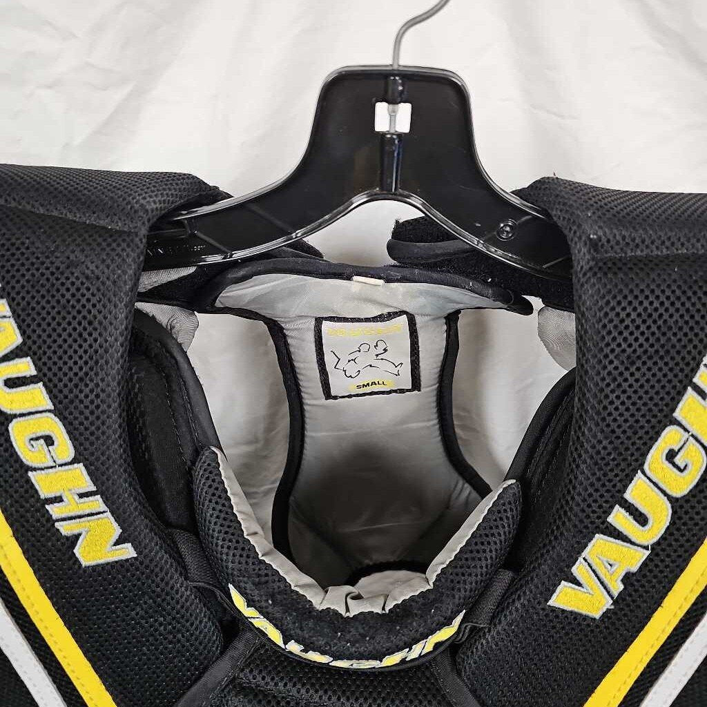 Vaughn Ventus SLR2 Pro Goalie Chest Protector, Senior Small