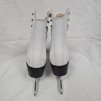 CCM Pirouette Figure Skates, Size 2