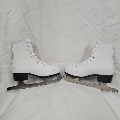 CCM Pirouette Figure Skates, Size 2