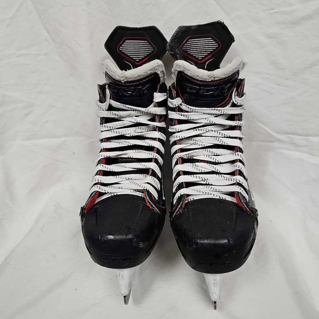 CCM Jetspeed FT490 Hockey Skates, Size 5
