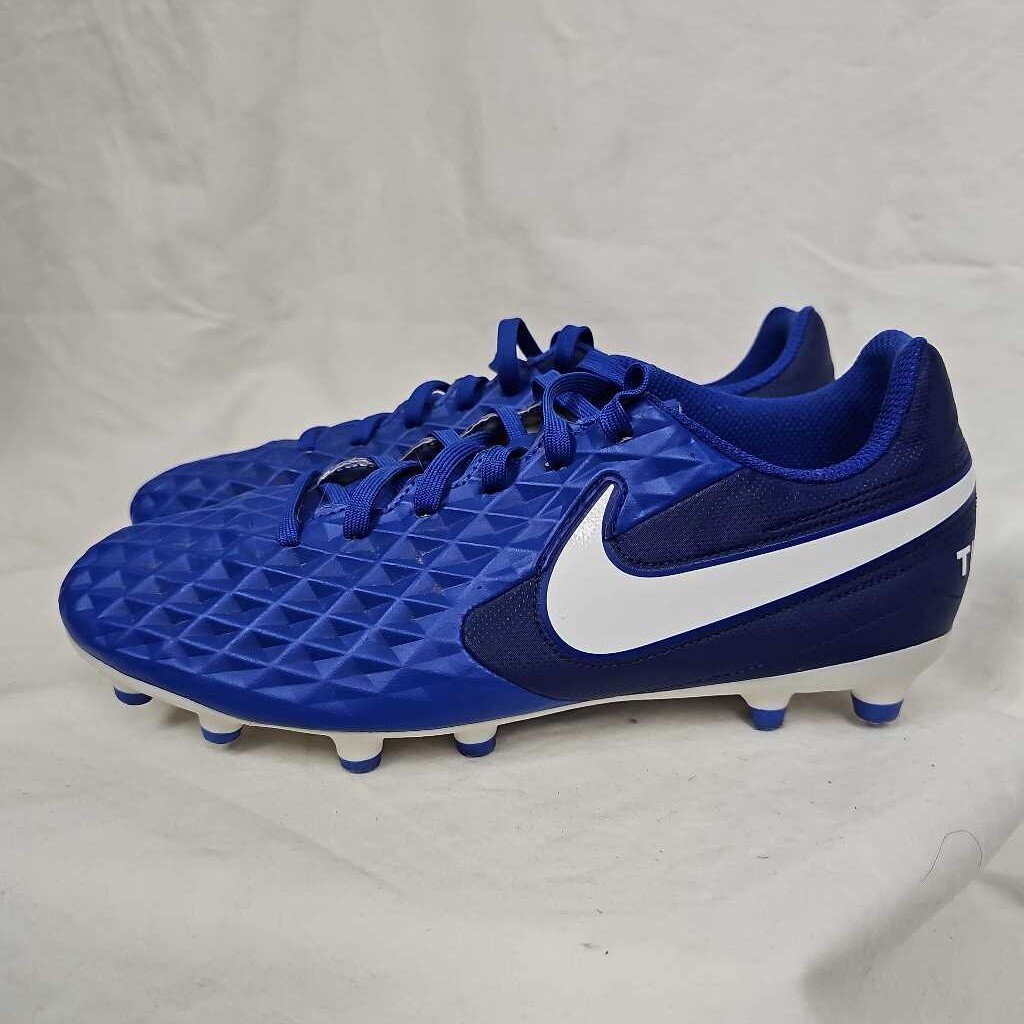 Nike Tiempo Soccer Cleats, Size 6.5